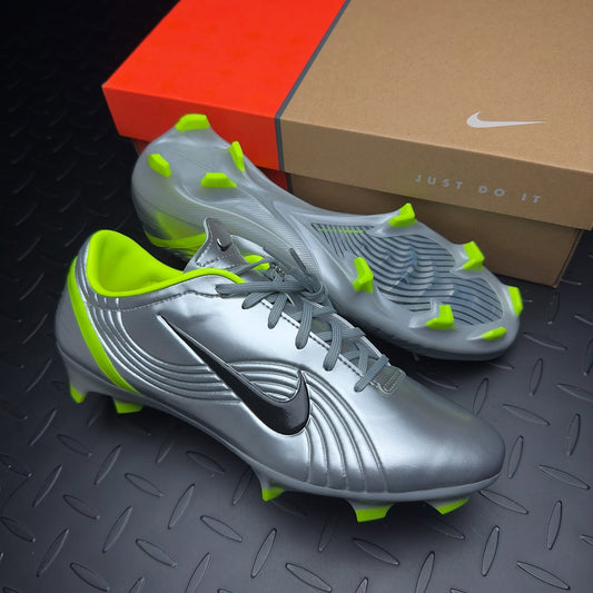 nike mercuriel vapor 1 (4 PAIRES DISPONIBLE)