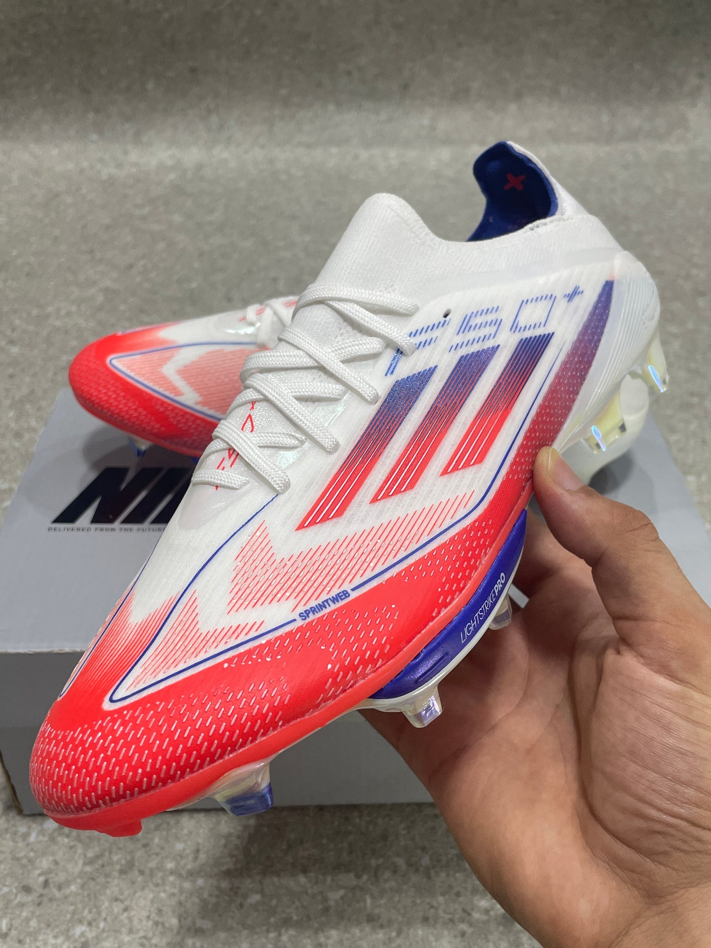 Adidas F50 +  🎁